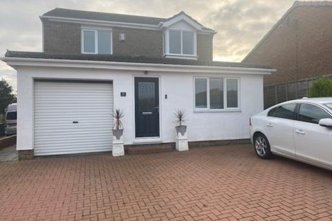 4 bedroom detached house to rent, Chelston Close, Naisberry Park