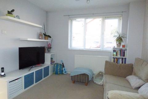 2 bedroom terraced house to rent, Phoenix Close, Bursledon SO31