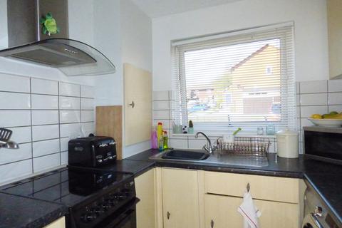 2 bedroom terraced house to rent, Phoenix Close, Bursledon SO31