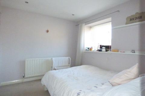 2 bedroom terraced house to rent, Phoenix Close, Bursledon SO31