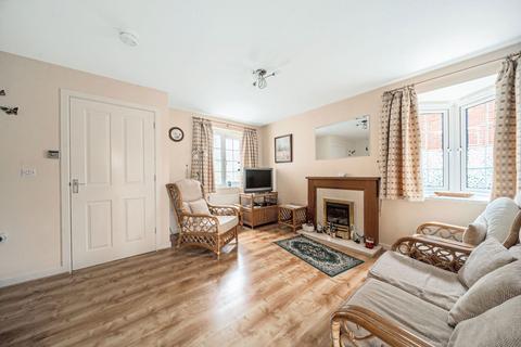 2 bedroom end of terrace house for sale, School Close, Basingstoke, RG22 5FY