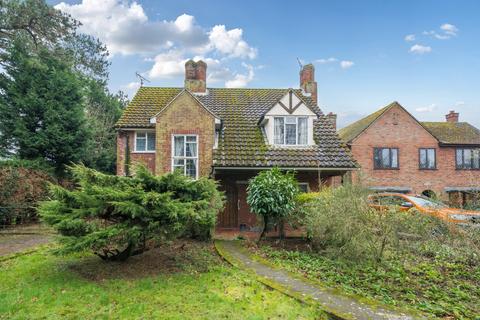 3 bedroom detached house for sale, Finborough Road, Stowmarket, Suffolk, IP14