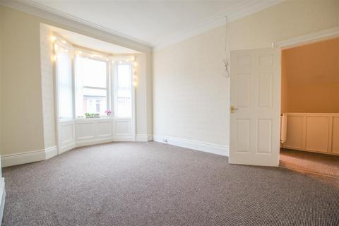 2 bedroom apartment to rent, Trevor Terrace, North Shields, NE30