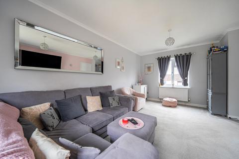 30 Bampton Avenue, Chard, TA20 1DS