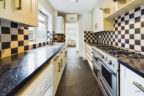 36 Adelaide Road, Southampton, SO17 2HW
