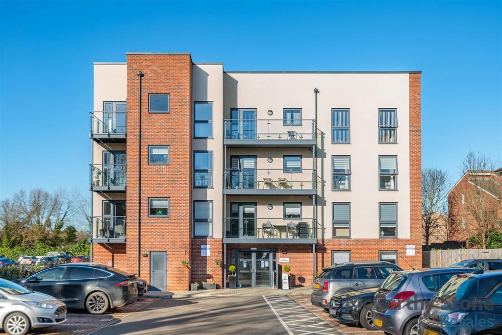 8634673-exterior06.jpg