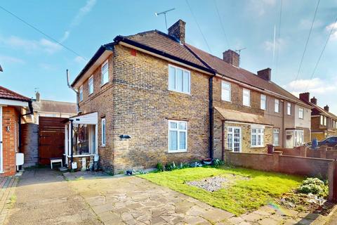 Bennetts Castle Lane, Dagenham RM8