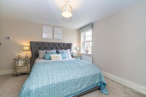 2 bedroom apartment for sale, Grange Road, Chalfont St. Peter, Gerrards Cross, Buckinghamshire, SL9