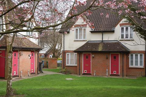 Jeffcut Road, CM2