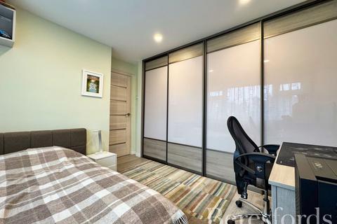 6 Hedingham Road, Hornchurch, RM11 3QA