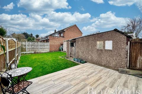 6 Hedingham Road, Hornchurch, RM11 3QA