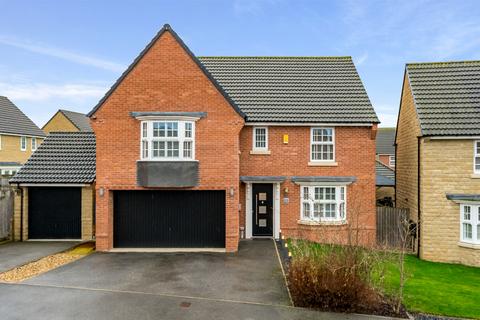 4 bedroom detached house for sale, Leeds LS26