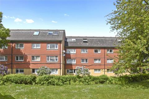 32 Govier Close, London, E15 4HW