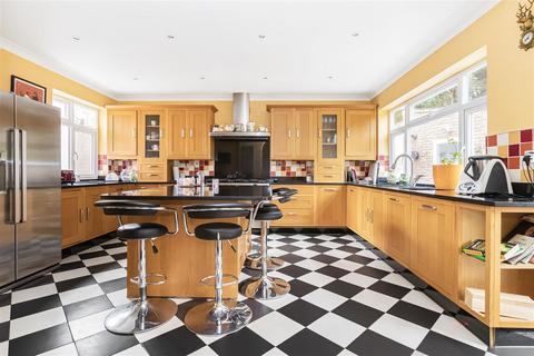 5 bedroom detached house for sale, Woodstead Grove, Edgware