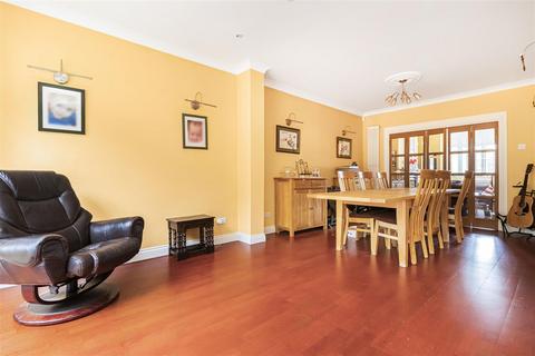 5 bedroom detached house for sale, Woodstead Grove, Edgware