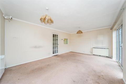 3 bedroom terraced house for sale, Richmond Road, London E4