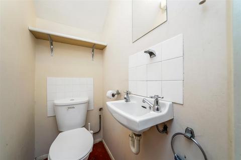 37 Richmond Road, Chingford, London, E4 7BN