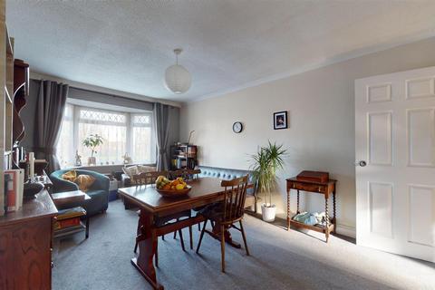 39 Evercreech Road, Bristol, BS14 9QZ