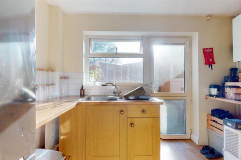 39 Evercreech Road, Bristol, BS14 9QZ