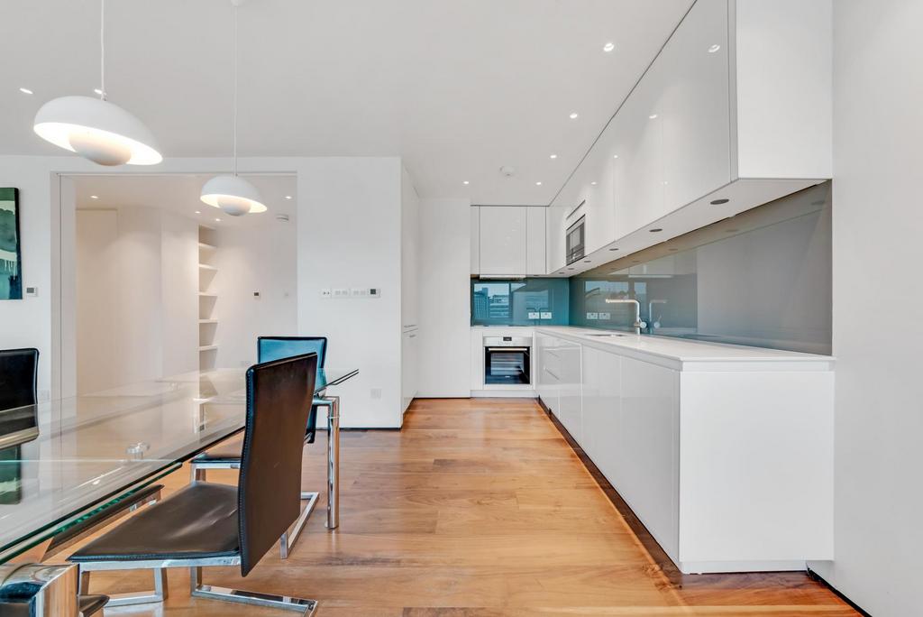 Apartment in London - View 5