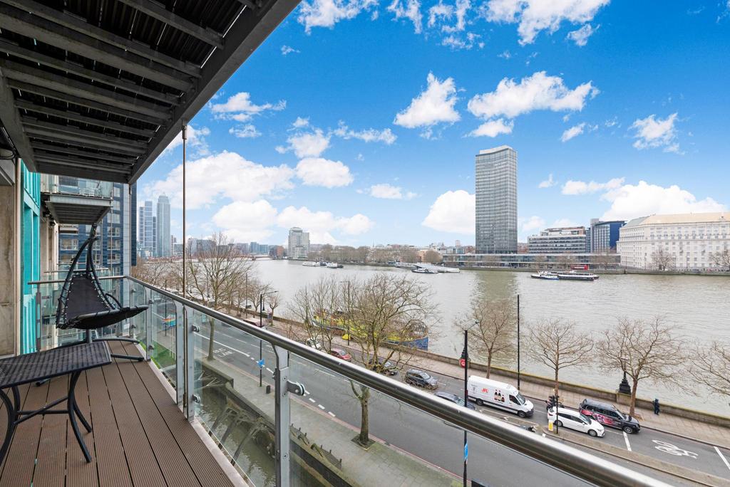 Apartment in London - More