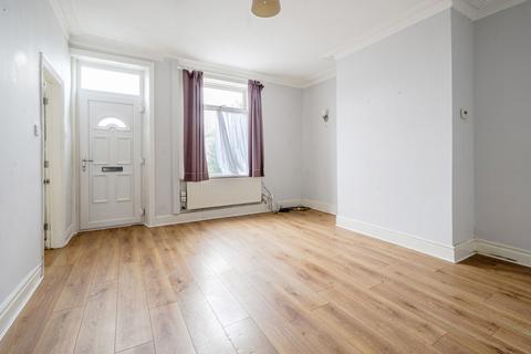 2 bedroom terraced house for sale, Thorpe Road, Pudsey, West Yorkshire, UK, LS28