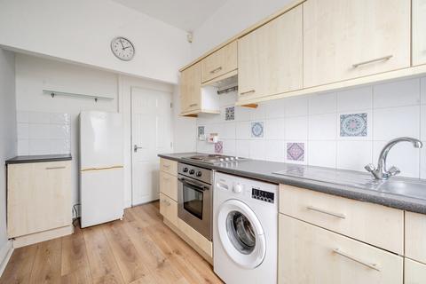 2 bedroom terraced house for sale, Thorpe Road, Pudsey, West Yorkshire, UK, LS28