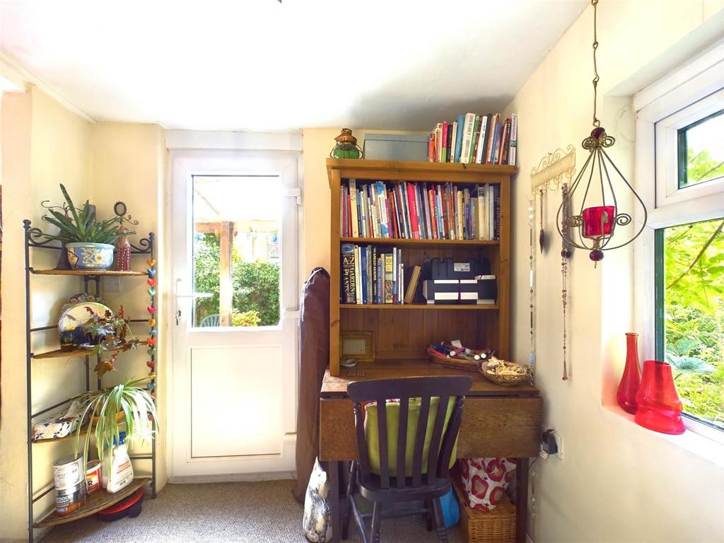 CAM01381 G0-PR0133-STILL012.jpg