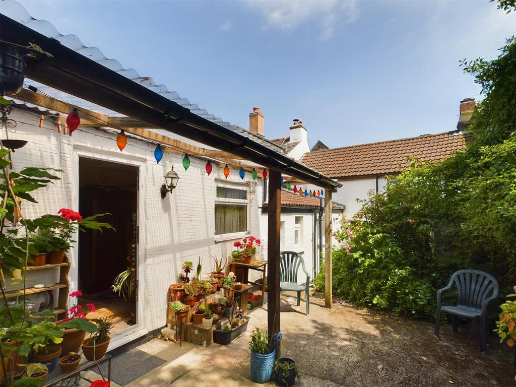 CAM01381 G0-PR0133-STILL007.jpg