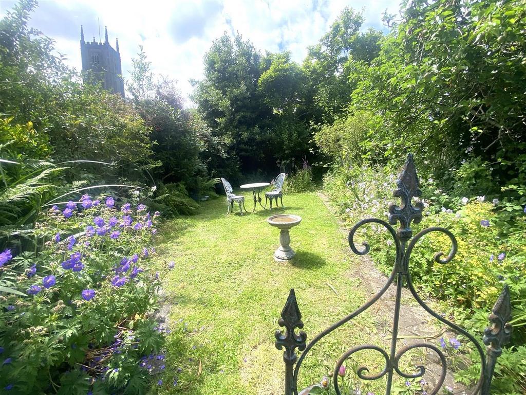 INc P7 Nz Ih Em Ee1 Uz Qfh W5 A.jpg