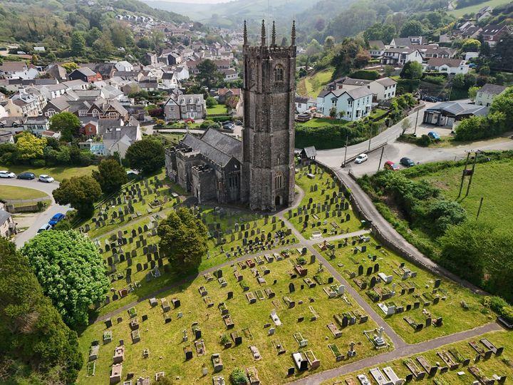 Dzmk42y DF0y-Cq Pccj ZAg.jpg