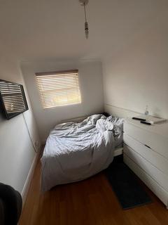 2 bedroom flat to rent, Chingford Mount Road, London E4