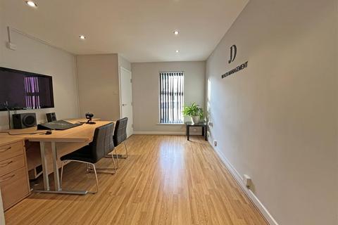 Office to rent, High Street, Nottingham NG5