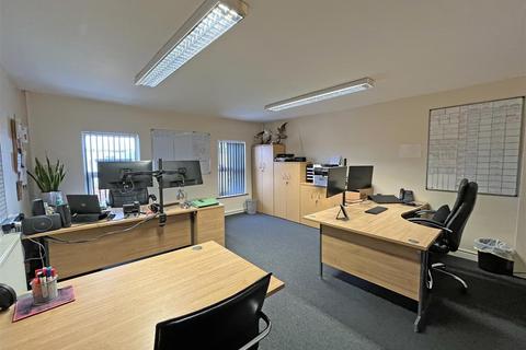 Office to rent, High Street, Nottingham NG5