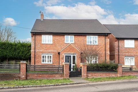 5 bedroom detached house for sale, Brook Street, Aylesbury HP22