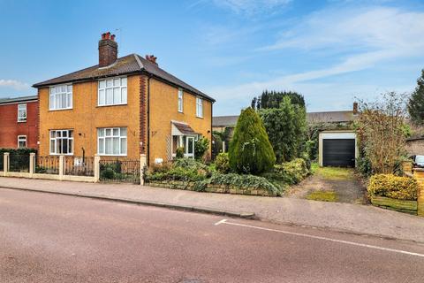 3 bedroom semi-detached house for sale, Hellards Road, Stevenage, Hertfordshire, SG1