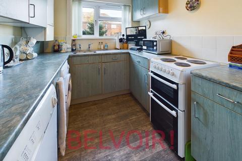 2 bedroom flat to rent, Blurton Road, Blurton, Stoke-on-Trent, ST3