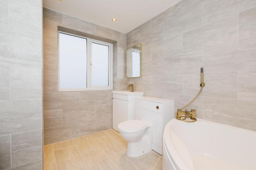 Family bathroom