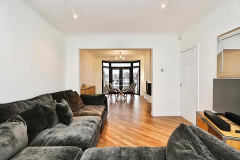 59 Crawshaw Grove, Sheffield, S8 7EA