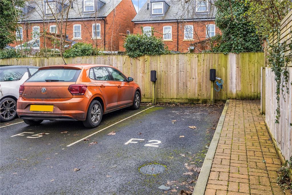 Parking / Ev