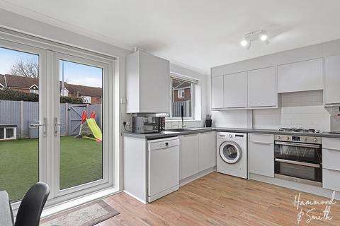 28 Beaufort Close, North Weald, Epping, CM16 6JZ