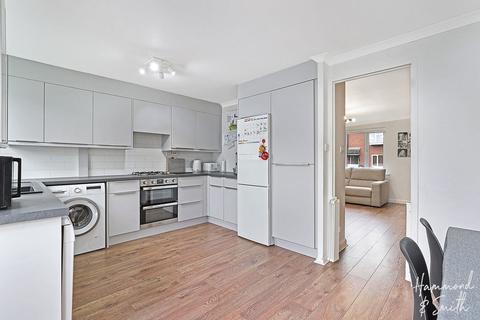 28 Beaufort Close, North Weald, Epping, CM16 6JZ
