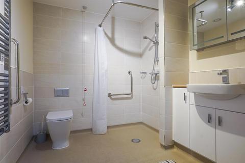 1 bedroom retirement property for sale, Harvard Place, Springfield Close, Stratford-Upon-Avon