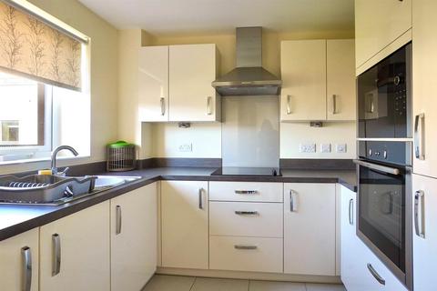 1 bedroom retirement property for sale, Harvard Place, Springfield Close, Stratford-Upon-Avon