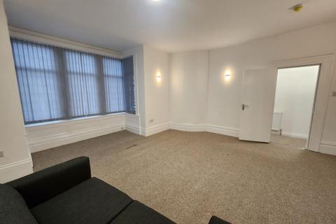 5 bedroom end of terrace house for sale, Hartman Place, BD9 5DN