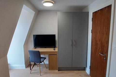 Studio to rent, Guildhall Walk, Portsmouth, PO1 2DD