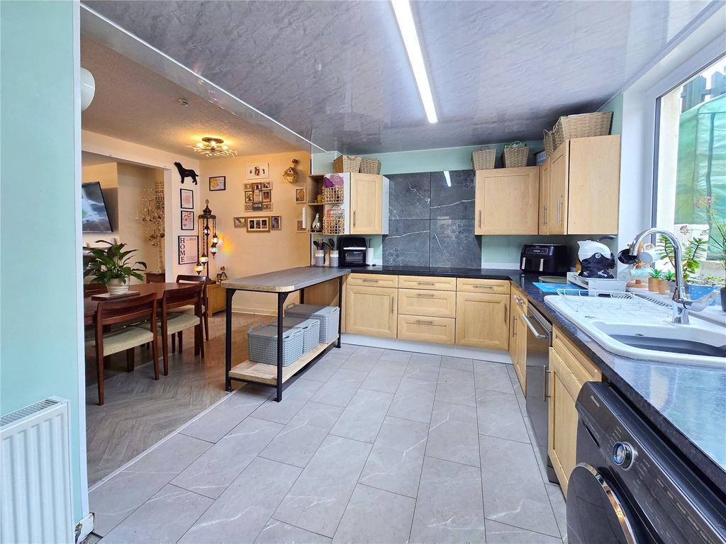 Large Kitchen
