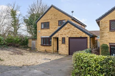 4 bedroom detached house to rent, Highclere Way, Eastleigh SO53