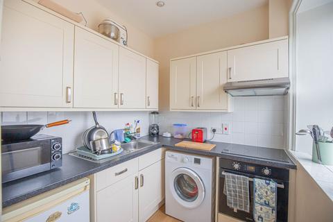 Flat 3, Gloucester House Gloucester Street, Malmesbury, SN16 0AA