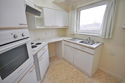2 bedroom retirement property for sale, Bellbanks Road, Hailsham